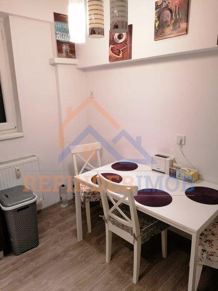 Vitan apartament 3 camere de vanzare